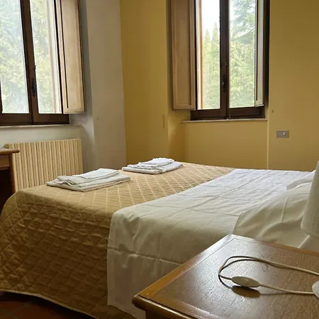 Casa Per Ferie Ulivo D'assisi Séjour à la ferme *